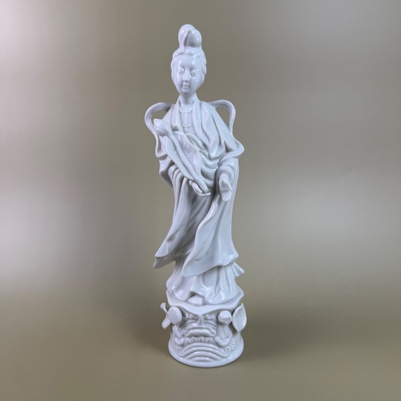 Vintage Homco Guanyin Porcelain Figurine #1426 | Made in Taiwan | White Glazed - Picture 3 of 12